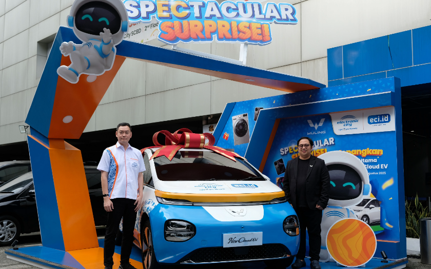 Beli TV, Kulkas, Mesin Cuci Di Electronic City Bisa Bawa Pulang Wuling New Cloud EV